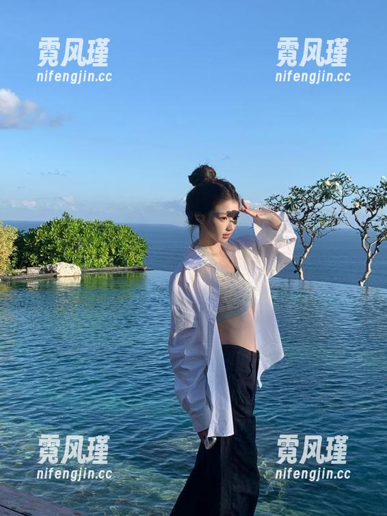 17吃瓜网 首页推荐:17吃瓜网带你观看最劲爆的娱乐八卦内幕!