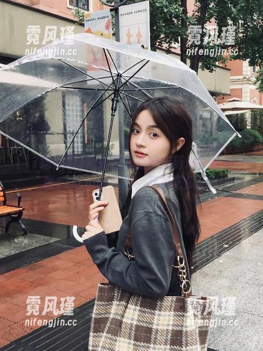 想知道最新娱乐新闻？快来下载17吃瓜网官网，开始吃瓜吧！