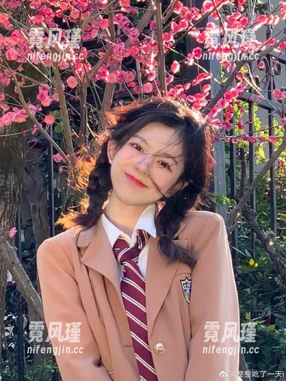 51cg 在线揭秘:如何在51cg.fun黑料吃瓜网官网找到最新的娱乐黑料?