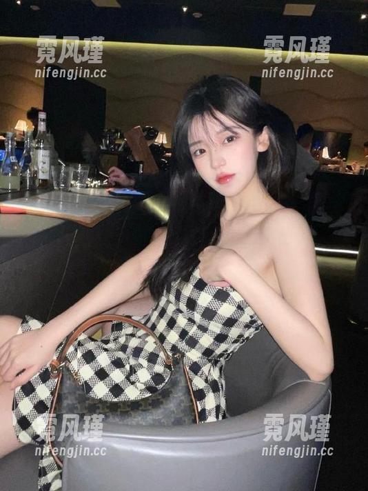 91cg 在91cg06.com上观看独特的吃瓜故事,轻松下载让你随时回味无穷!