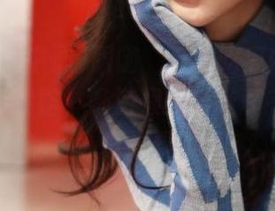 跟随“五一吃瓜中心”导航，永不迷路，畅游假期美味和有趣的吃瓜故事