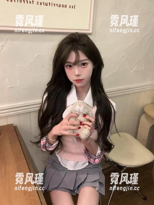 吃瓜网独家推荐的必看大瓜，网站上来一波娱乐圈内幕大揭秘！