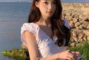 在“天天吃瓜网址”观看最新娱乐八卦，畅享吃瓜的乐趣与惊喜！