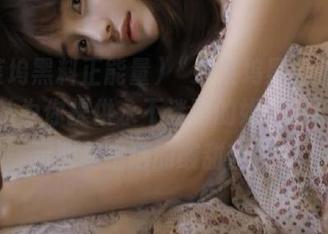 “好莱坞黑料正能量”网站为你提供永不迷路的娱乐体验，揭示明星生活的酸甜苦辣！