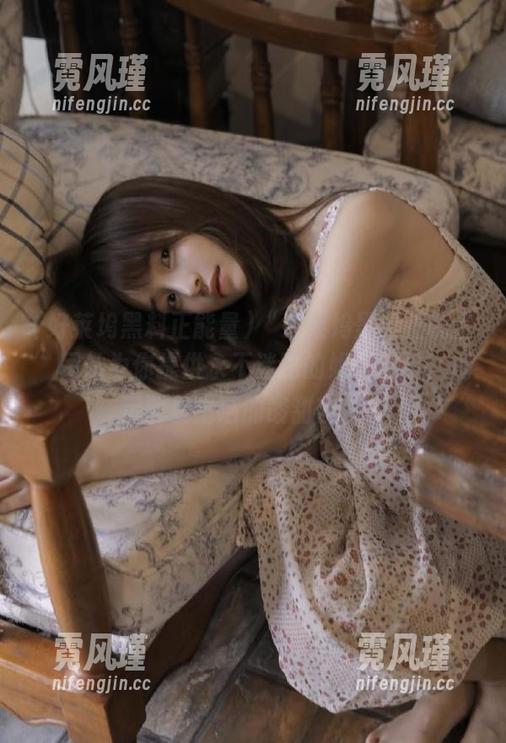 “好莱坞黑料正能量”网站为你提供永不迷路的娱乐体验，揭示明星生活的酸甜苦辣！