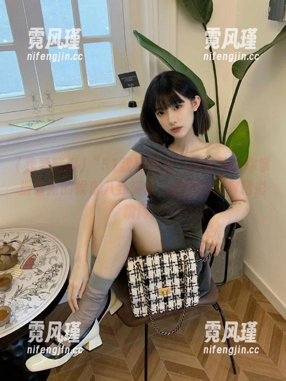 “51我要吃瓜”网站帮助你掌握最新的娱乐八卦资讯，别错过任何精彩瞬间！