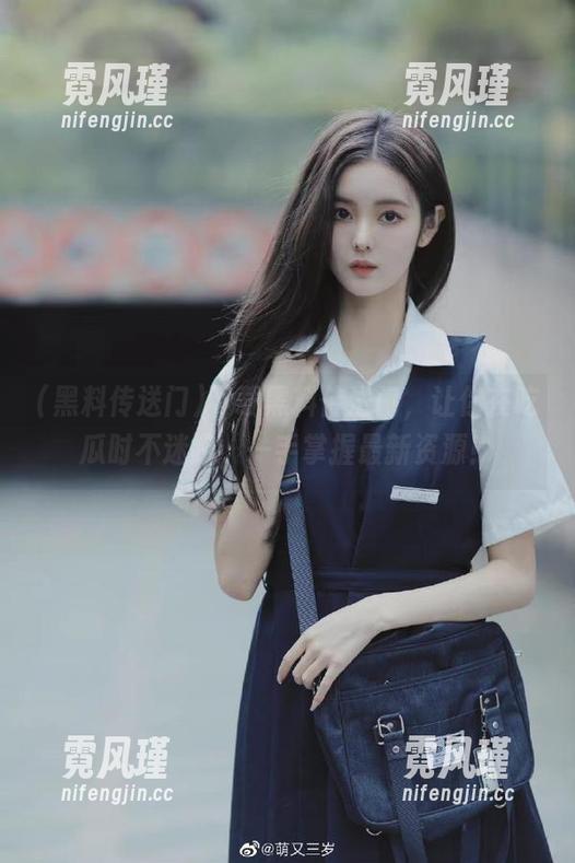 下载黑料传送门，让你在吃瓜时不迷路，一手掌握最新资源！