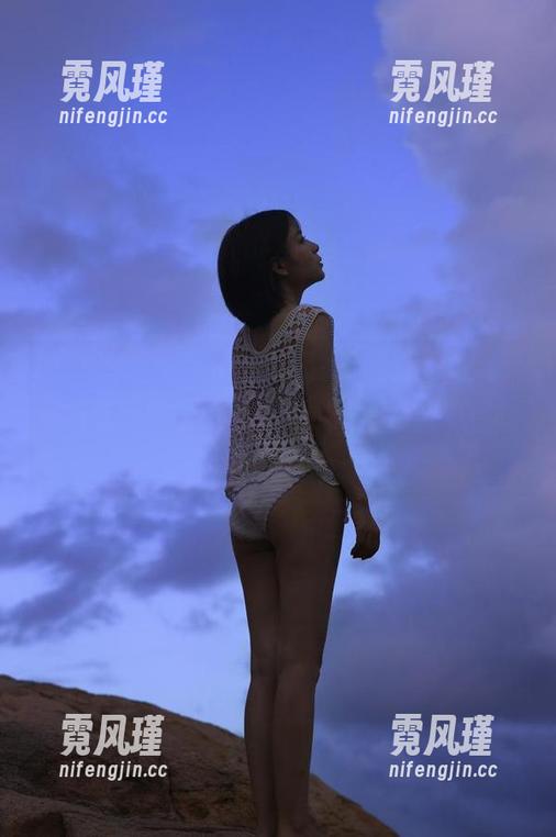 永不迷路，轻松找到“黑料吃瓜网页版”入口，获取新鲜热辣的娱乐黑料！