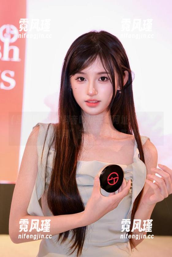追踪抖音吃瓜黑料网址，立即下载“黑料网”获取更多内幕爆料