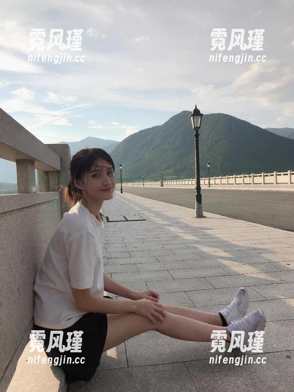 想知道娱乐圈秘闻？赶快下载黑料网app，iOS平台轻松浏览！