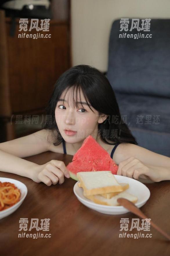 黑料网app：不只吃瓜，这里还有你想看的精彩视频！
