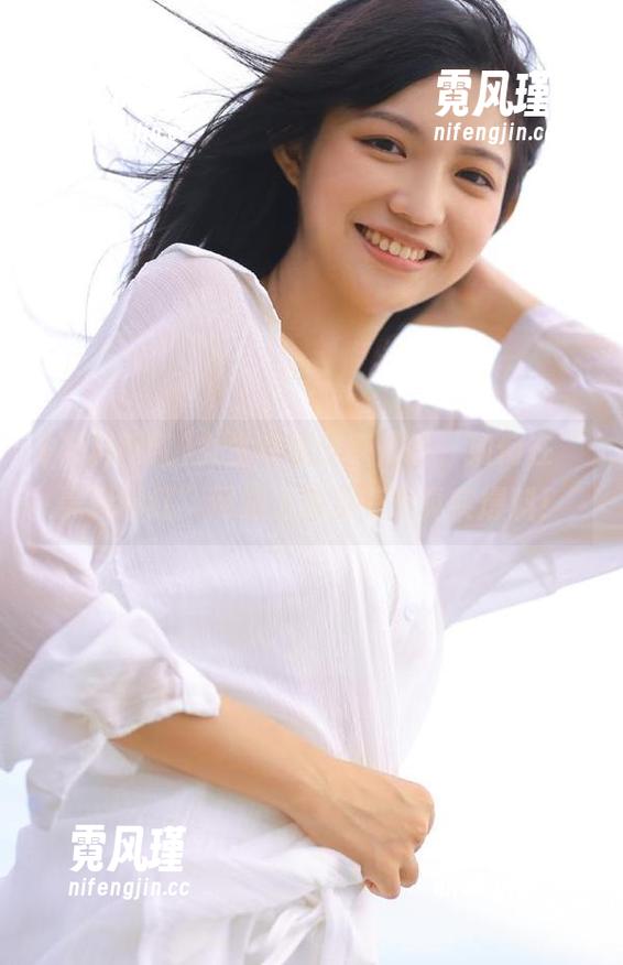 女生在线分享体验，如何在“黑料网红”网站上免费获取真实爆料！